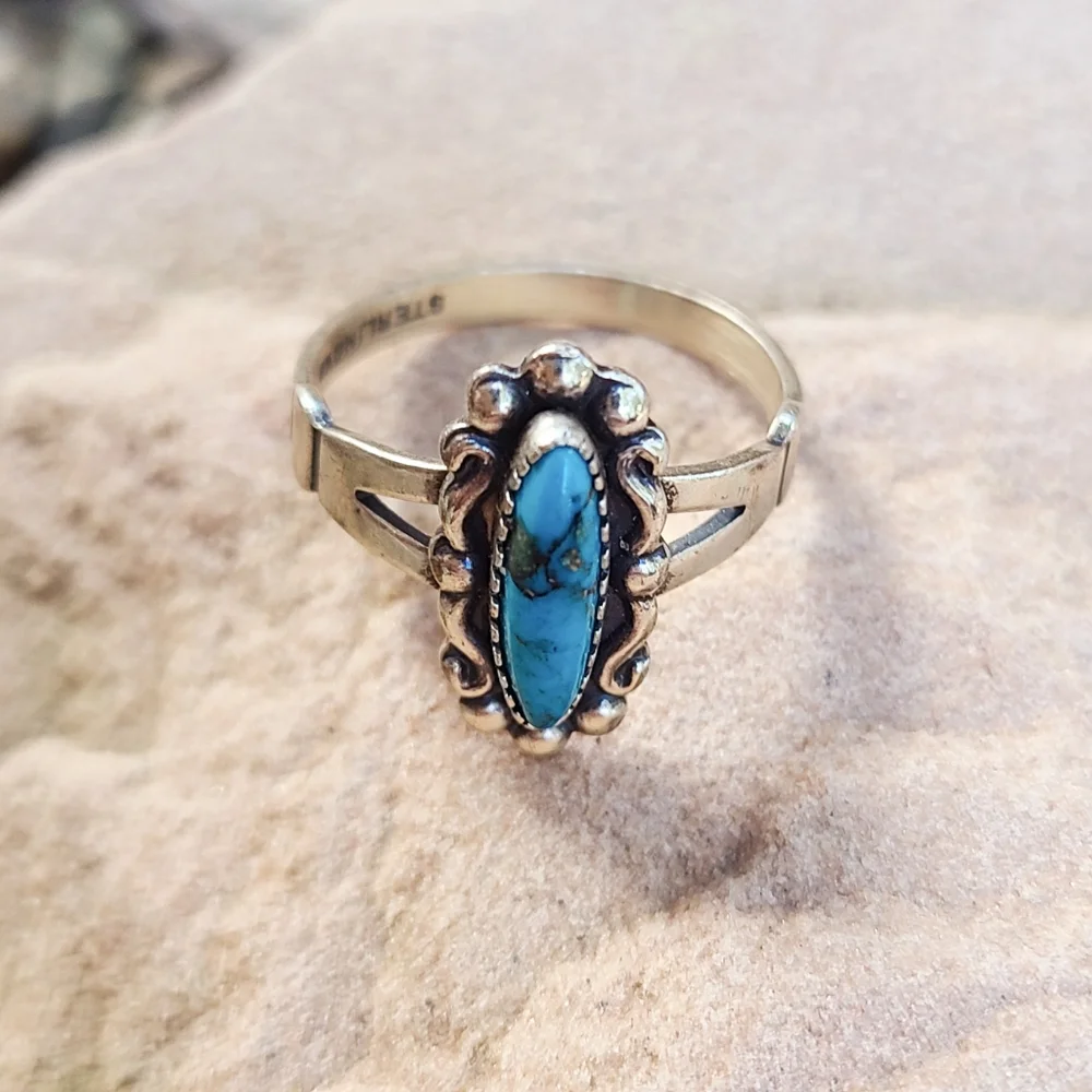 Vintage Sterling Silver Southwestern Turquoise Ring, Size 6.75
